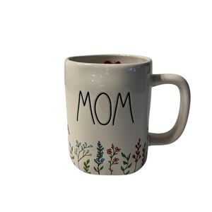 Rae Dunn Artesian Floral 'Mom' Mug